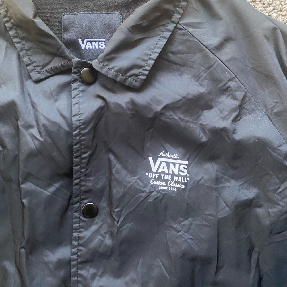 VANS - boys windbreaker, size XL